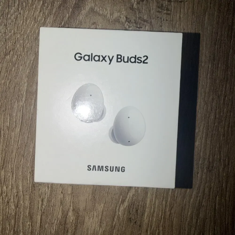 Samsung Galaxy Buds2 - NEW, Sealed box, White